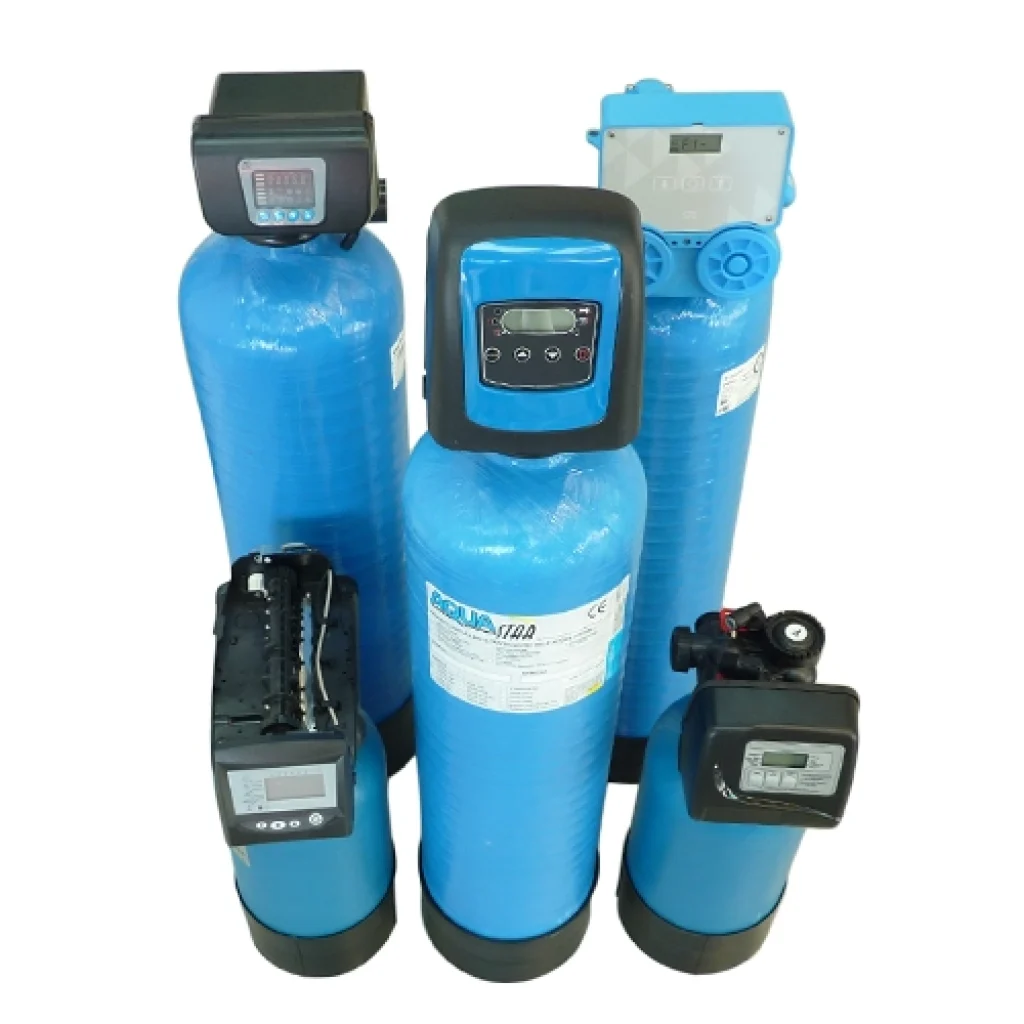 Filtri a sabbia, carbone attivo o deferrizzatori con valvola Fleck 2850 SXT con display LCD e la possibilità di determinare i giorni, gli orari ed i cicli di rigenerazione. Microswitch ausiliario compreso nella fornitura. Elettronica semplificata user friendly. Erogano acqua non filtrata durante il controlavaggio.